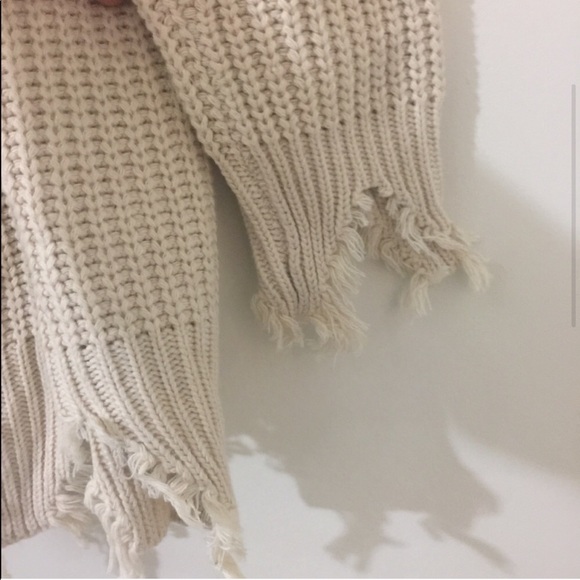 New! LF/Seek chunky knit, destroyed sweater NWT - Picture 3 of 3